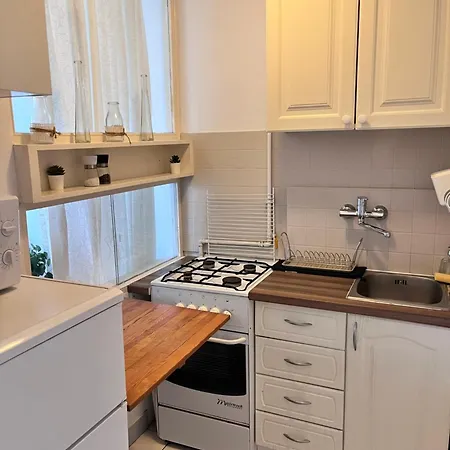 Ohmyhome - View Grzybowska Apartament Warszawa